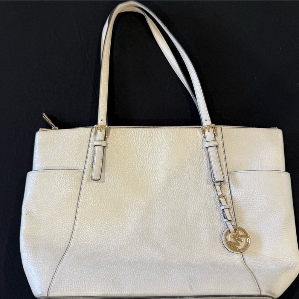Michael Kors Cream Leather Shoulder Bag